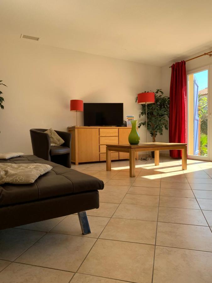 Residence La Pinede Ле Баркарес Экстерьер фото
